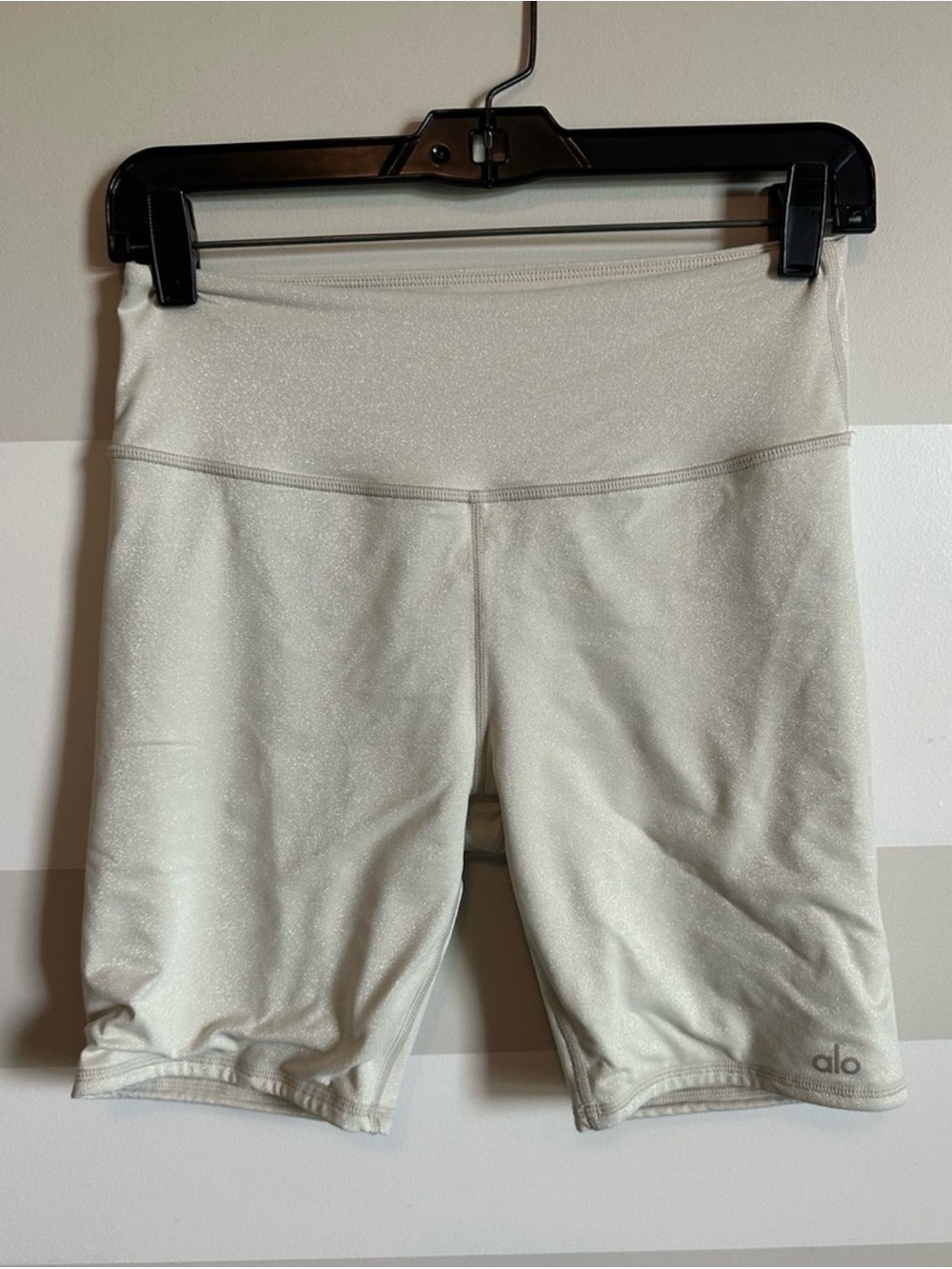 ALO Yoga Sparkle High-Rise Bike Shorts - Off-White
